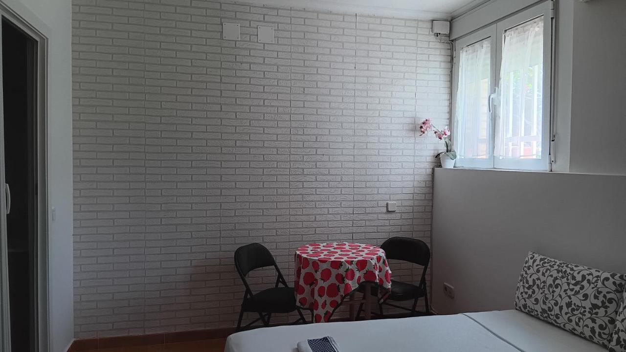 El Colmenar Habitaciones Madrid Bagian luar foto